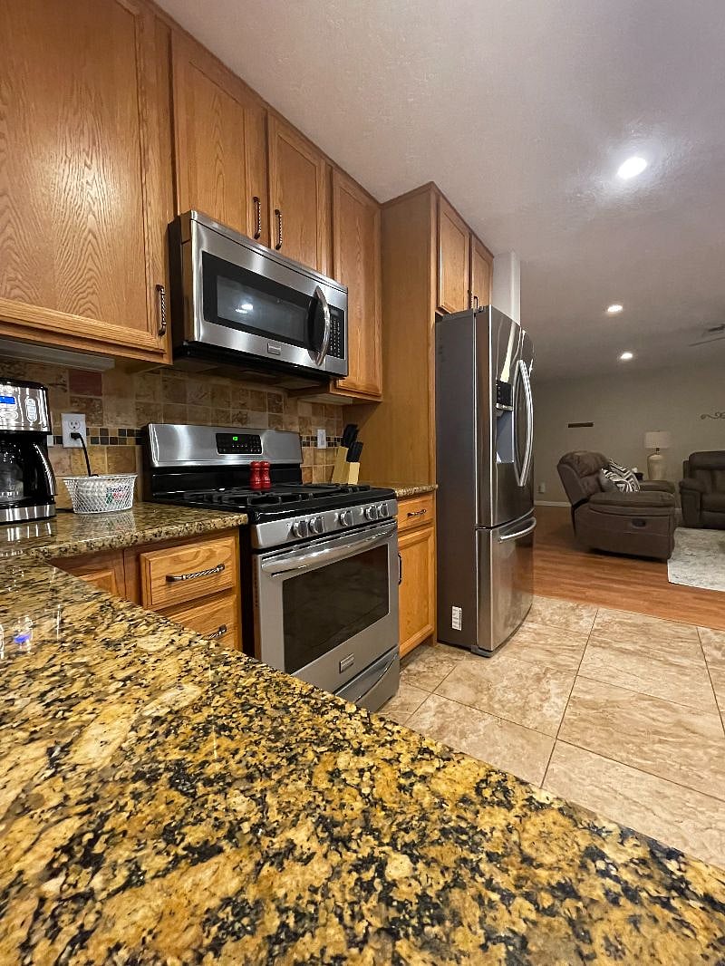 Furnished Finder property 465001_1 photo 7