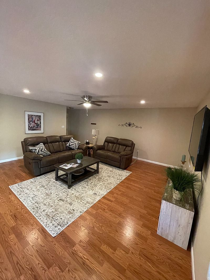 Furnished Finder property 465001_1 photo 15