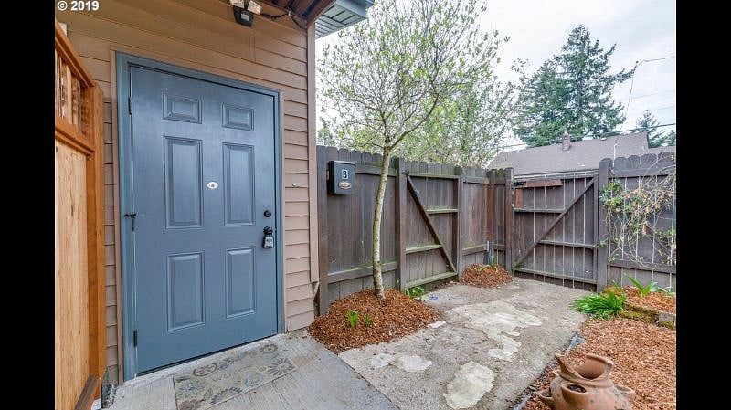 Furnished Finder property 465090_1 photo 3