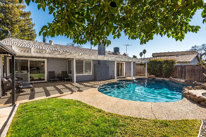Furnished Finder property 465115_1 photo 21