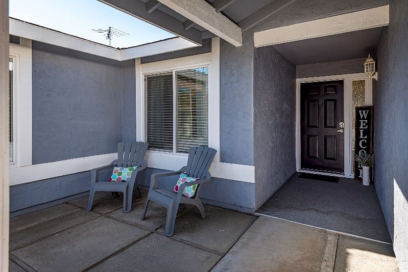 Furnished Finder property 465115_1 photo 24