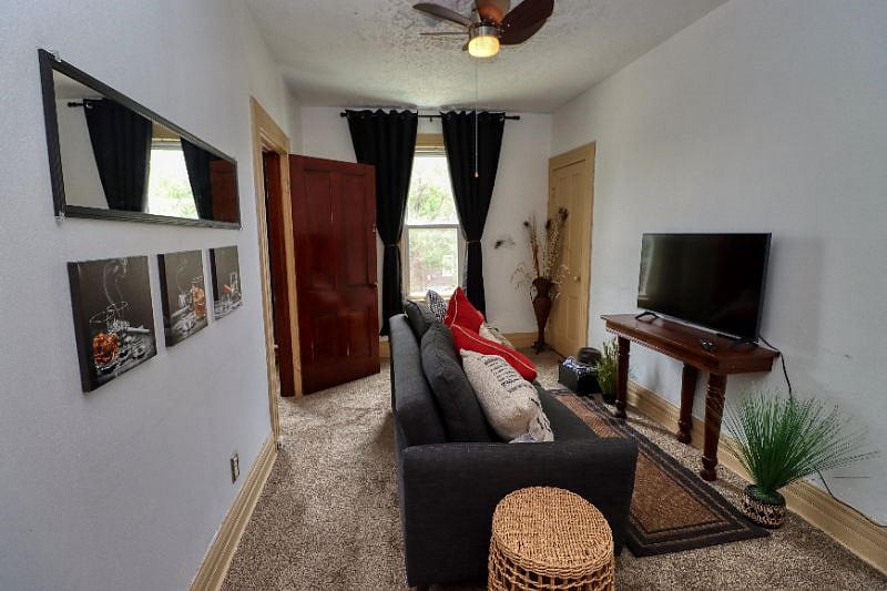 Furnished Finder property 465129_1 photo 3