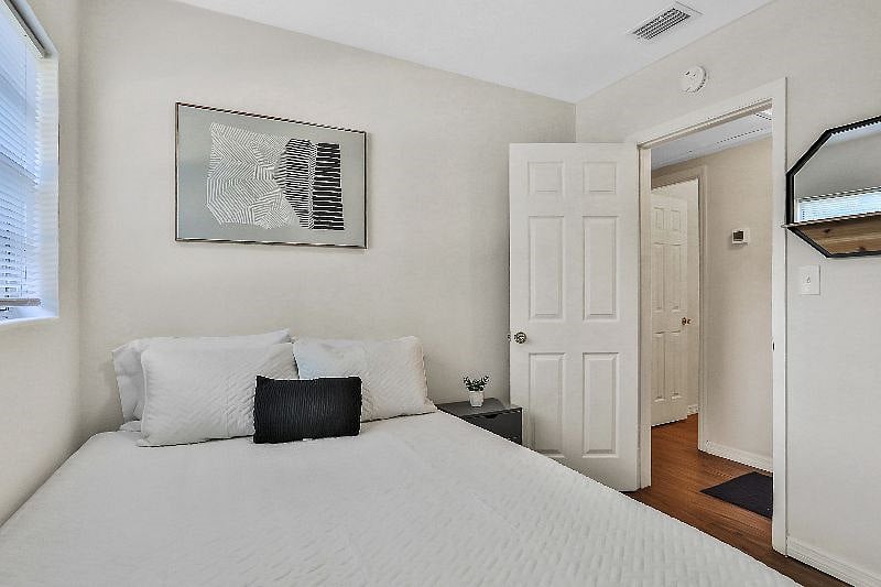 Furnished Finder property 465185_1 photo 15