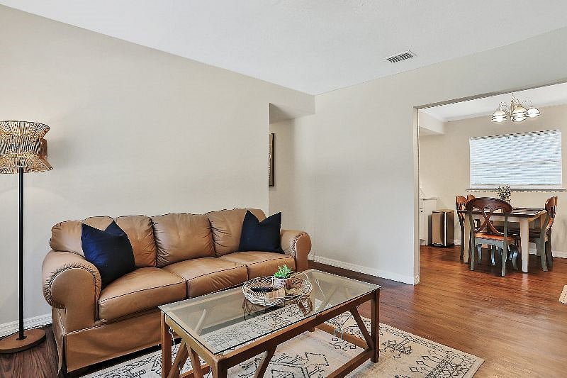 Furnished Finder property 465185_1 photo 3