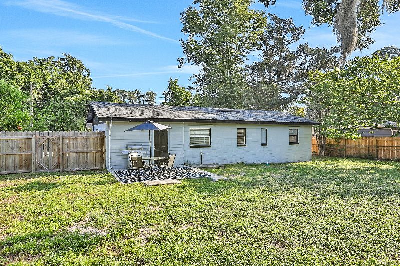 Furnished Finder property 465185_1 photo 28