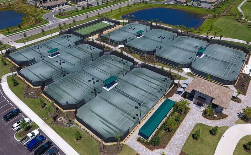 8 Clay Tennis Courts