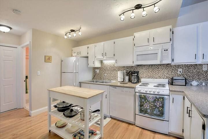 Furnished Finder property 465316_1 photo 5