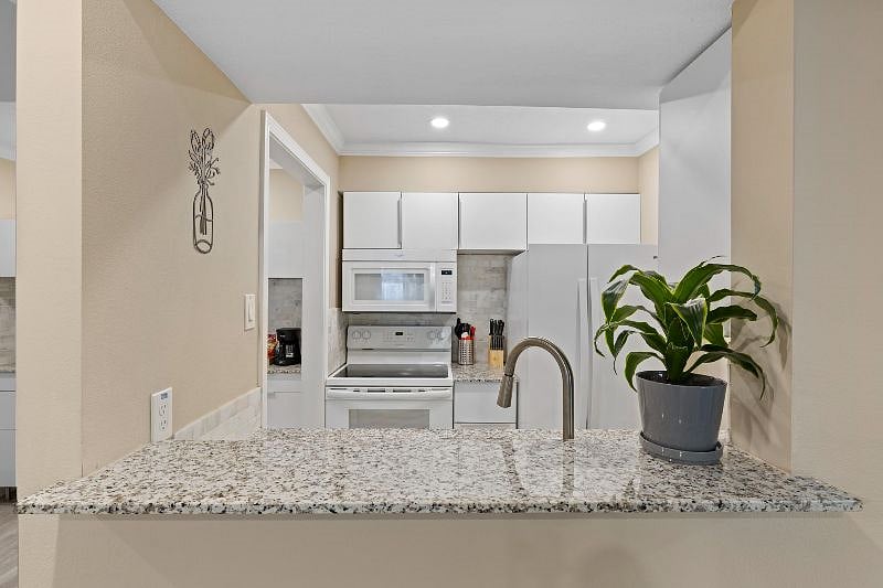 Furnished Finder property 465340_1 photo 10