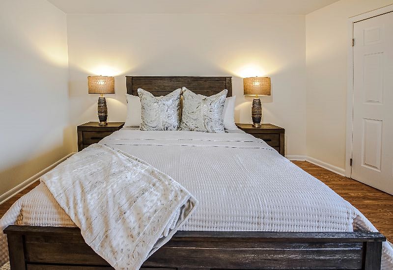A great night sleep is waiting for you in your comfy queen sized mattress!