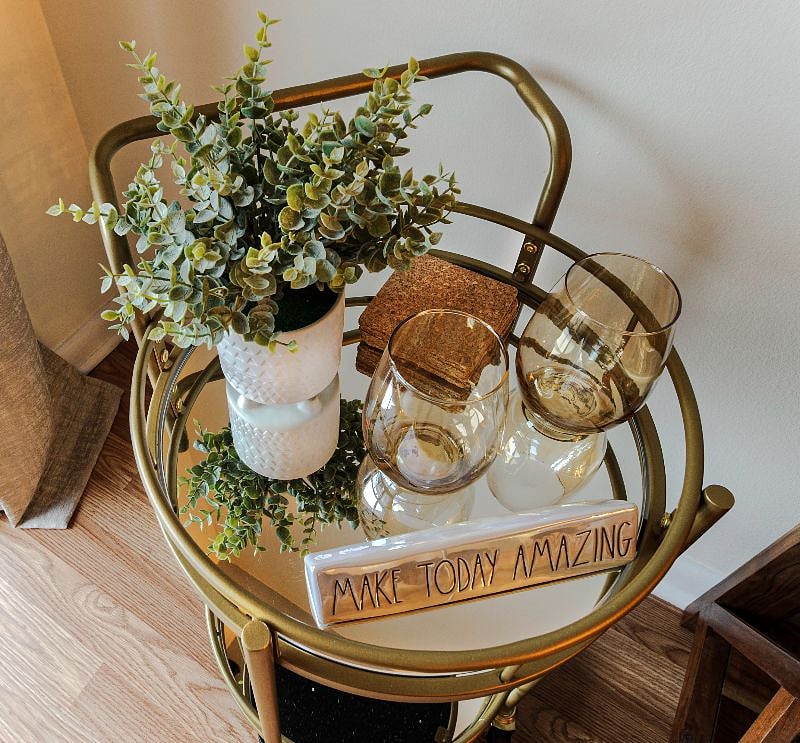 Decor that is neutral but elegant