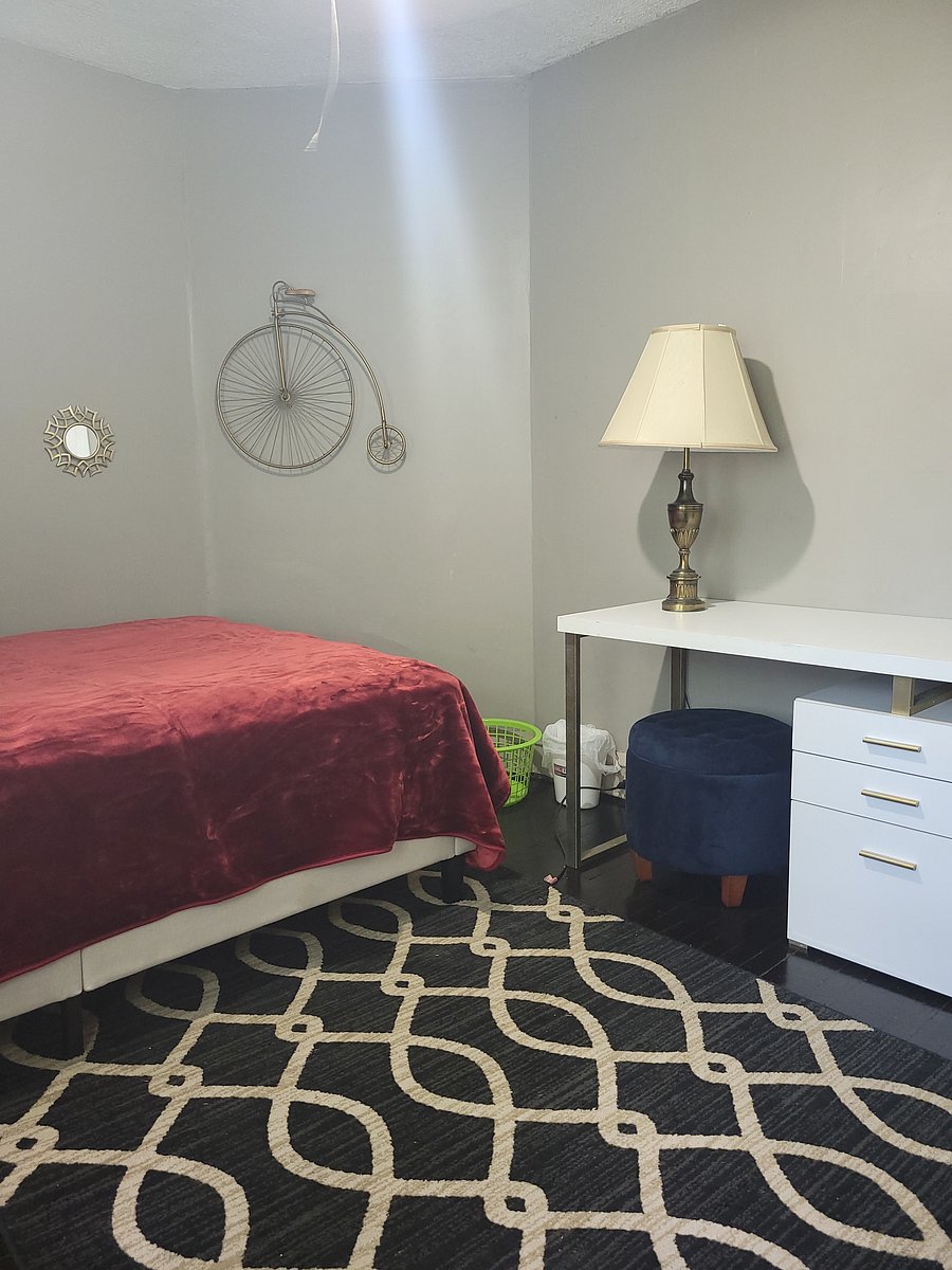 Bedroom 3 w/Queen bed