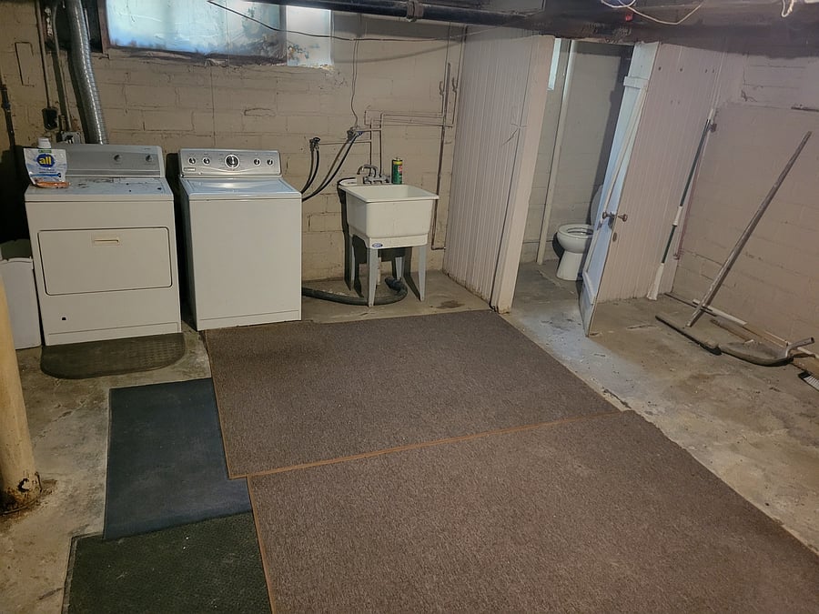 Laundry Room/ Basement