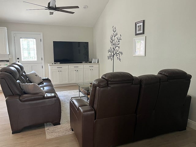 Furnished Finder property 465456_1 photo 9