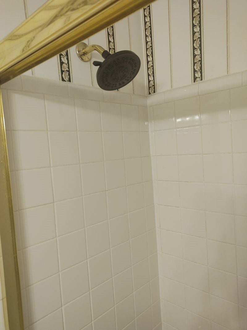 Bath Tub and Shower