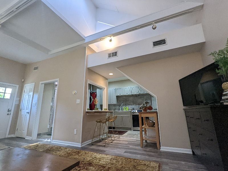 Furnished Finder property 465635_1 photo 4