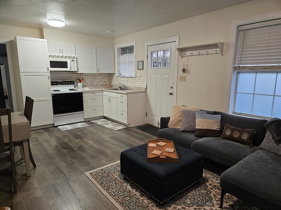 Furnished Finder property 465664_1 photo 3