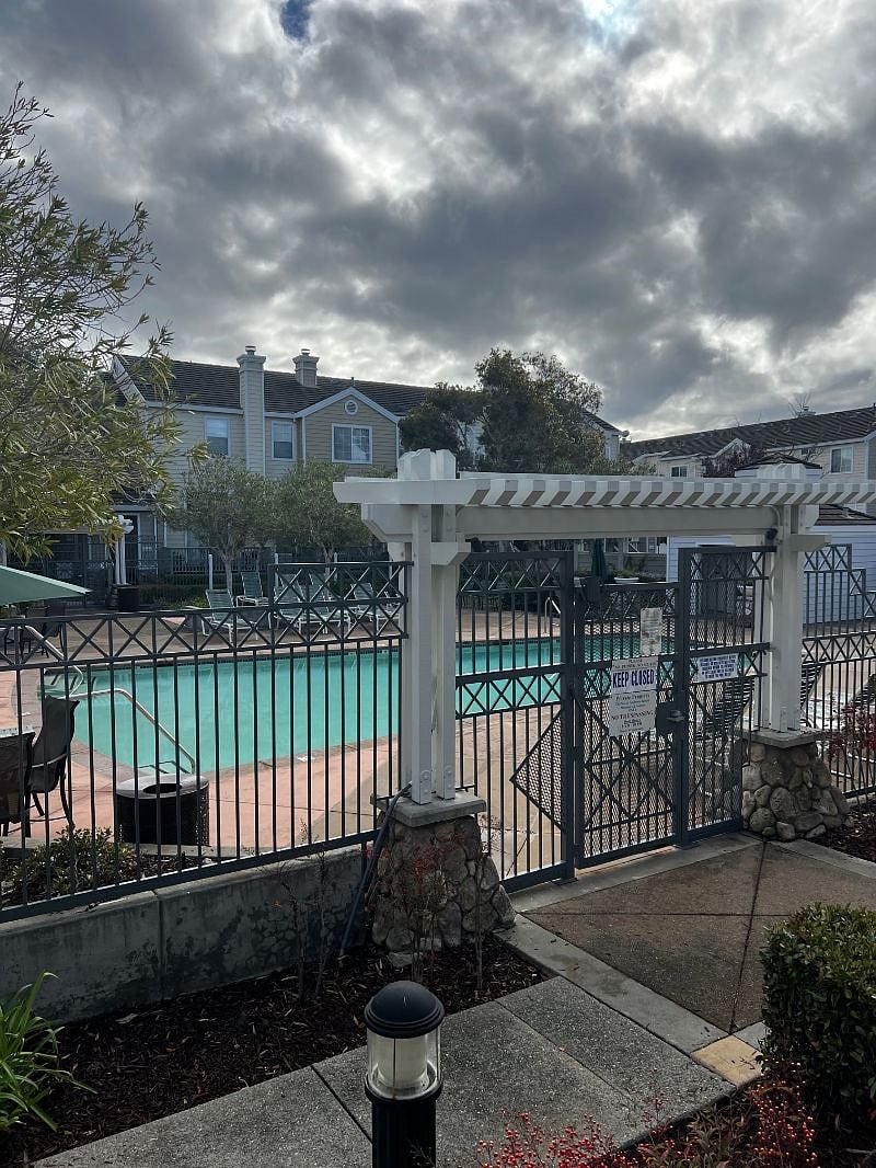 Furnished Finder property 465721_1 photo 4