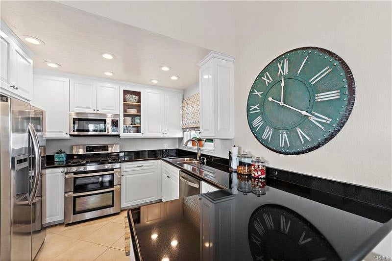 Furnished Finder property 465918_1 photo 12