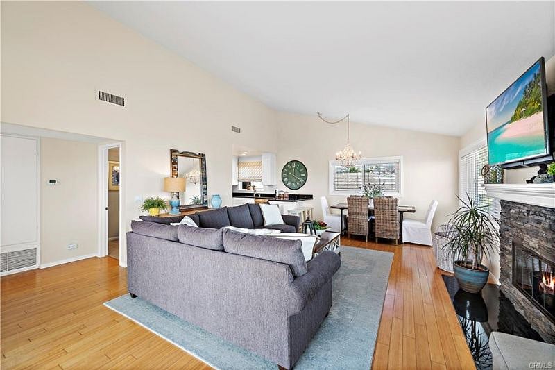 Furnished Finder property 465918_1 photo 16