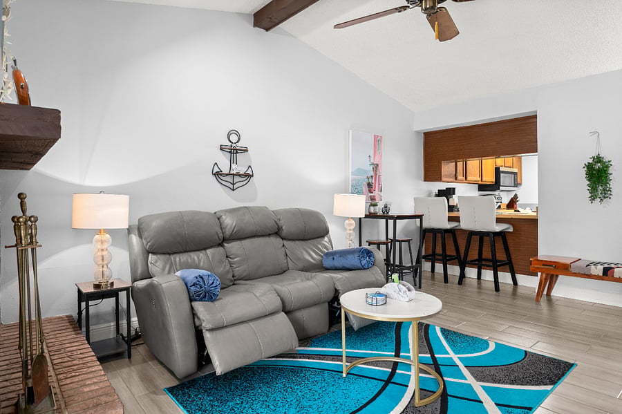 End seats recline for your ultimate comfort.