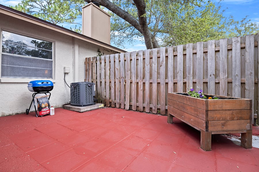 Plenty of room to grill and relax