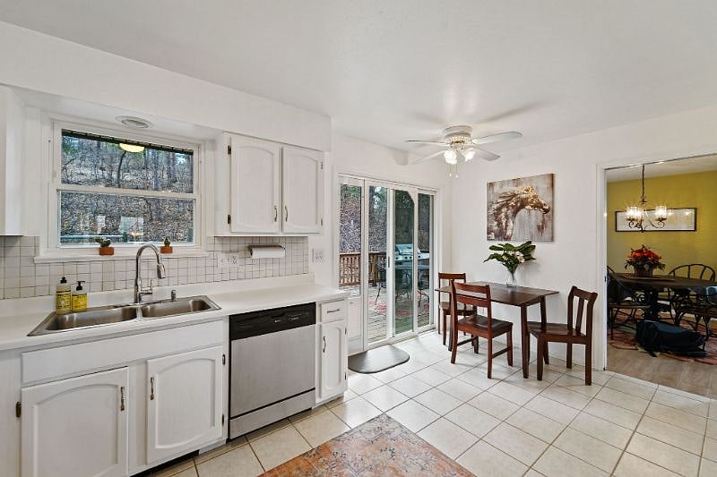 Furnished Finder property 466037_1 photo 7