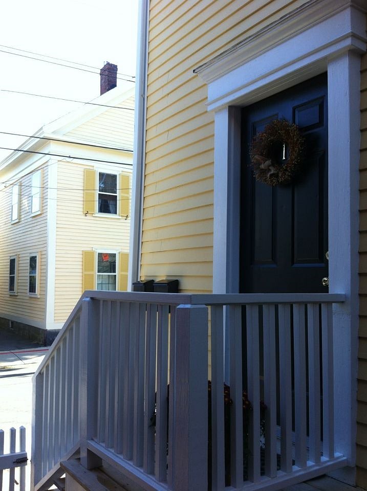 Private entrance!