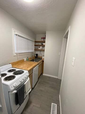 Furnished Finder property 466136_3 photo 7