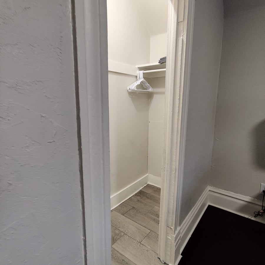 Furnished Finder property 466136_4 photo 13