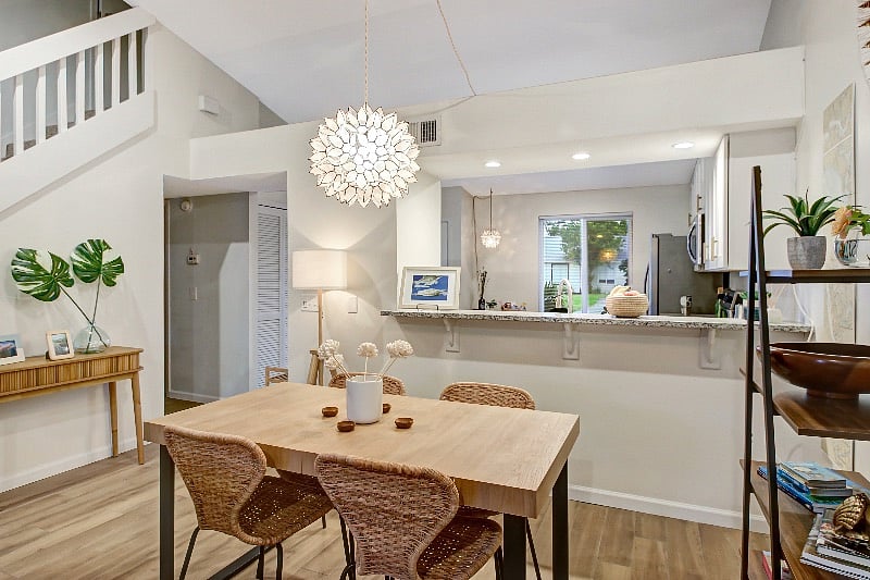 Living room/dining room