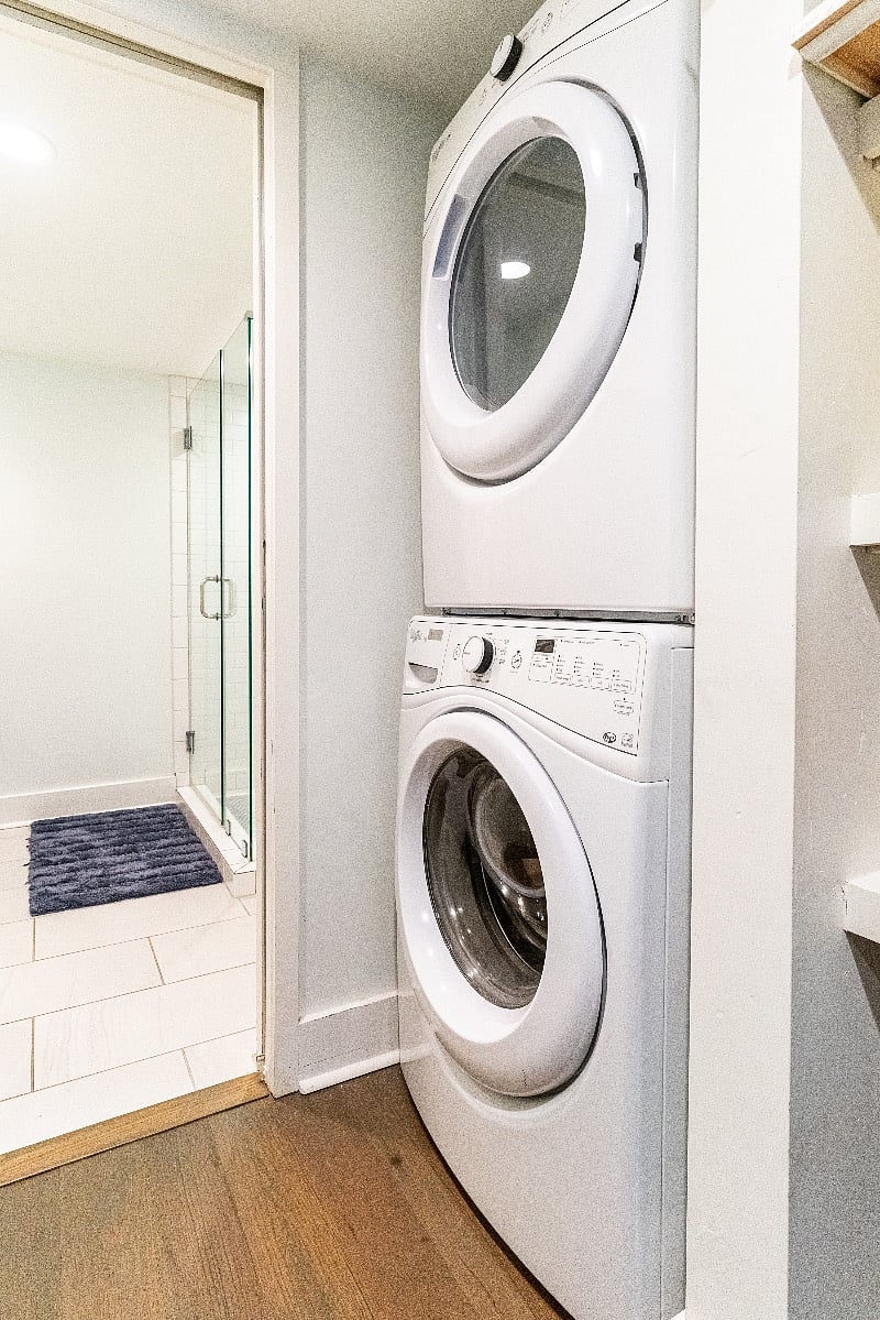 Full Laundry in Unit