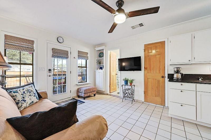 Furnished Finder property 466162_1 photo 4