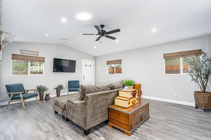 Furnished Finder property 466168_1 photo 7