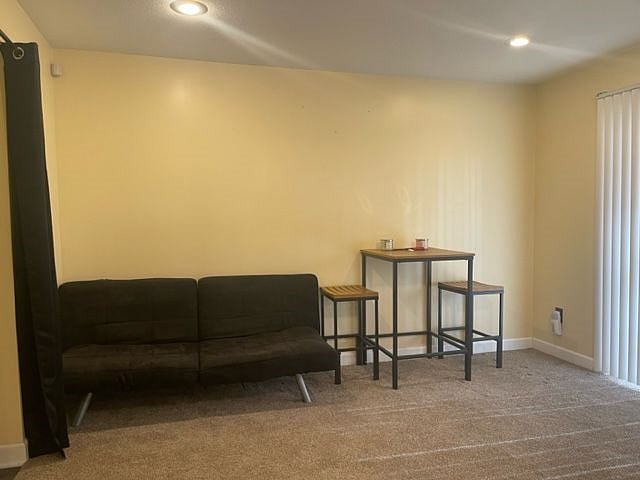 Furnished Finder property 466193_2 photo 5