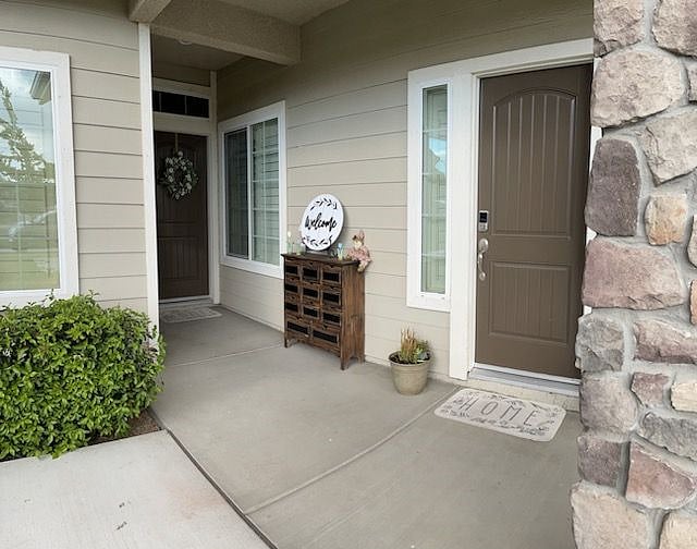 Furnished Finder property 466227_1 photo 2
