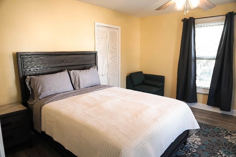 Furnished Finder property 466302_4 photo 26