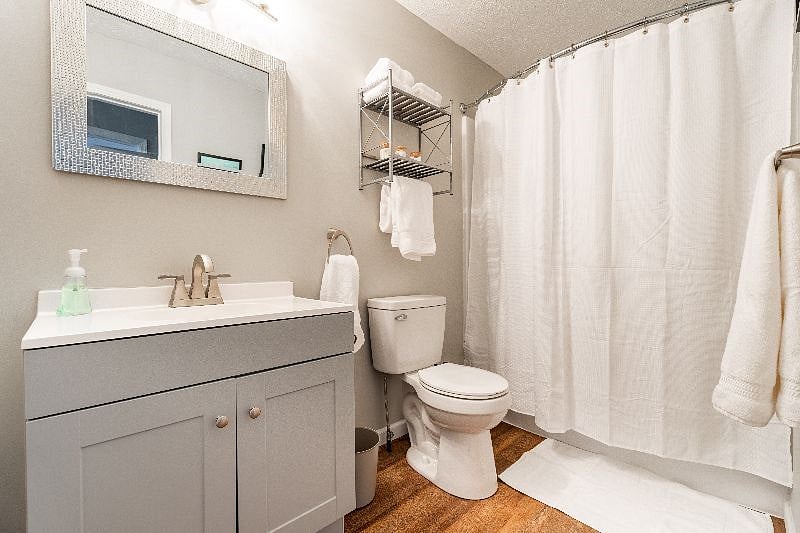 Full bath with brand new tub/shower insert
