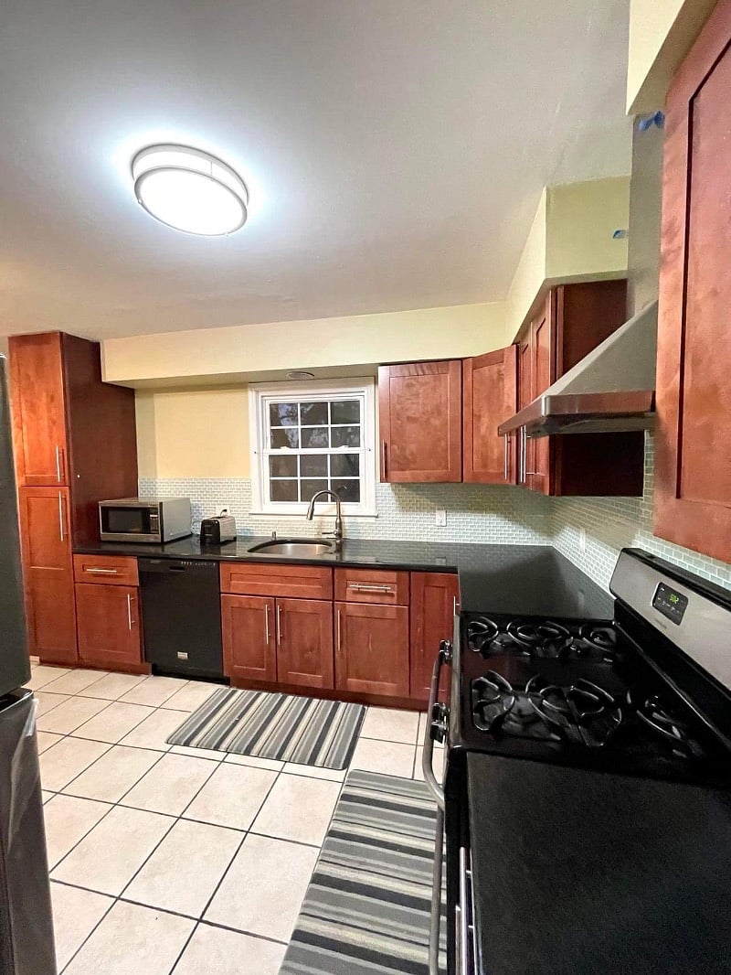 Furnished Finder property 466371_1 photo 1