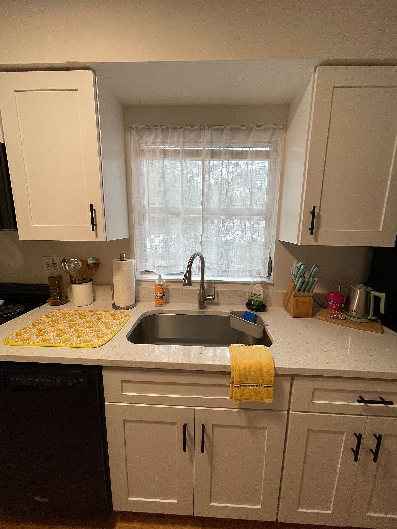Furnished Finder property 466395_2 photo 8