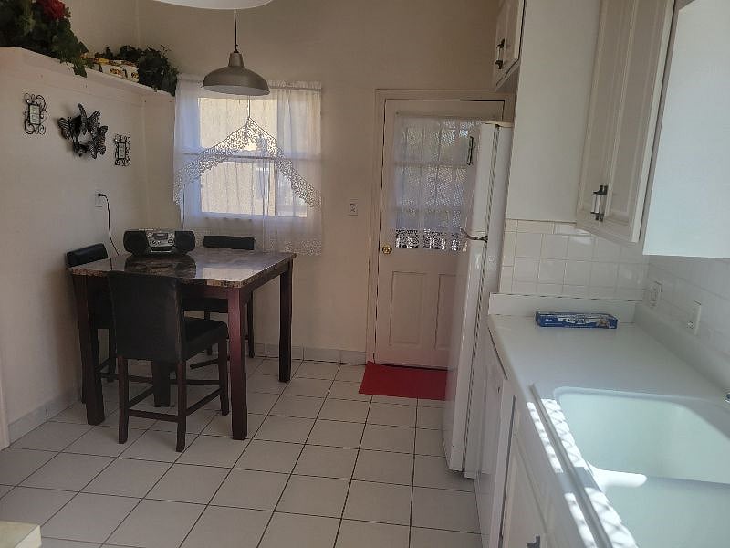 Furnished Finder property 466407_1 photo 9
