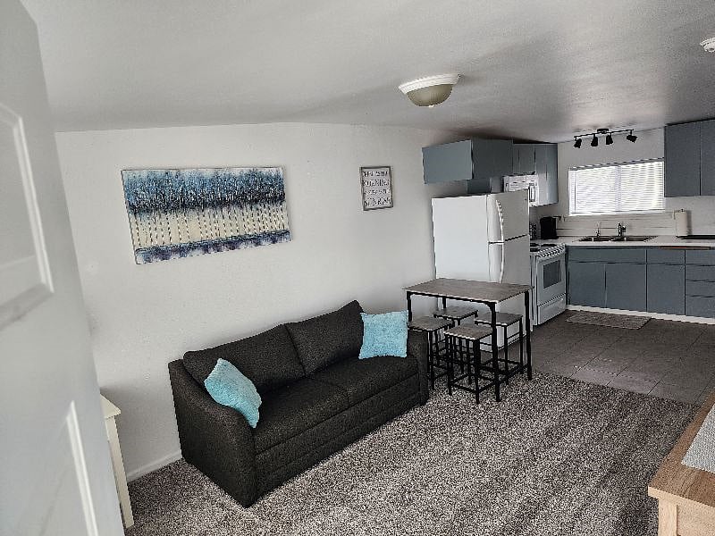 Furnished Finder property 466489_1 photo 2