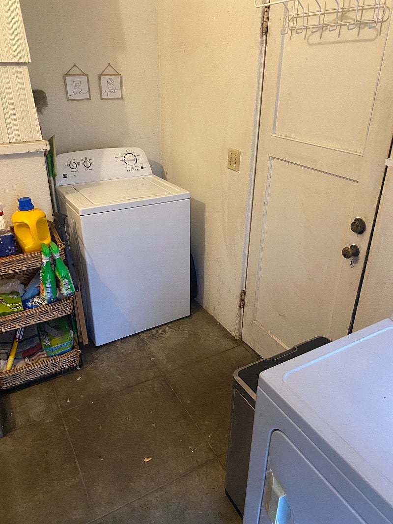 Shared washer and dryer