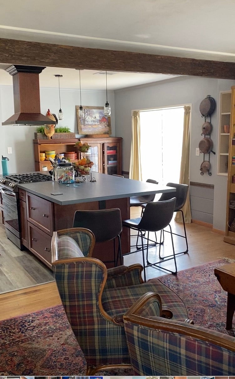 Kitchen island and cooking area