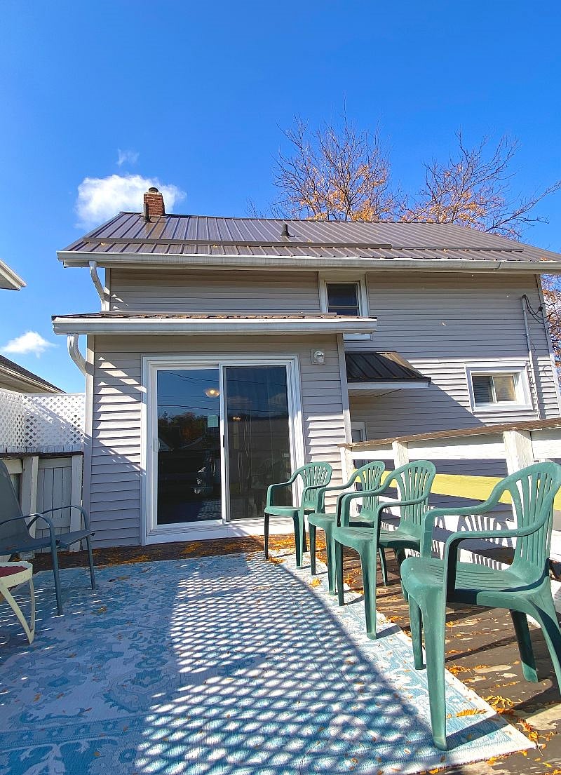 Seating area on the back deck