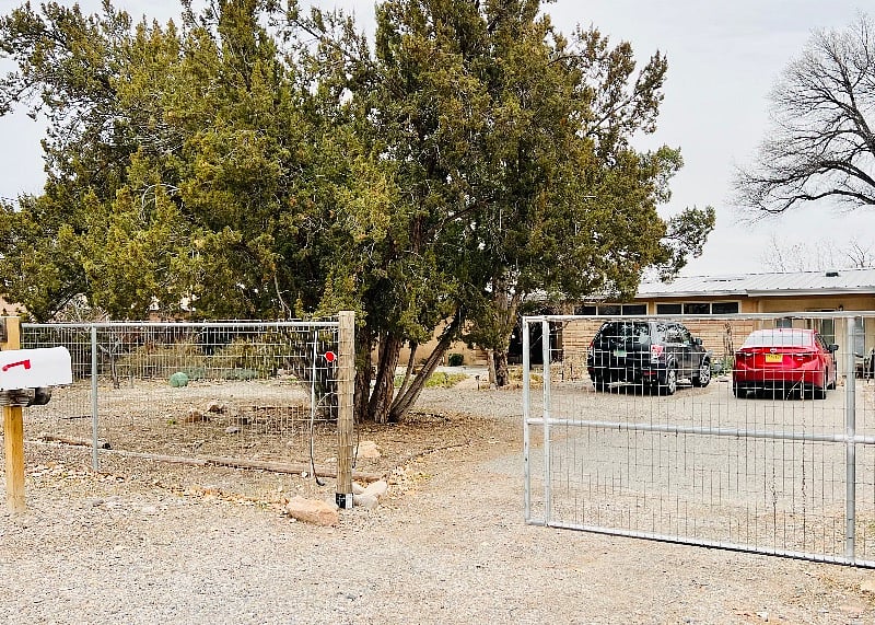 Gate and view from the street, easy to miss