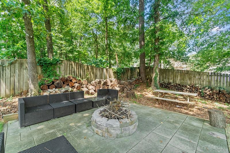 Furnished Finder property 466810_1 photo 32