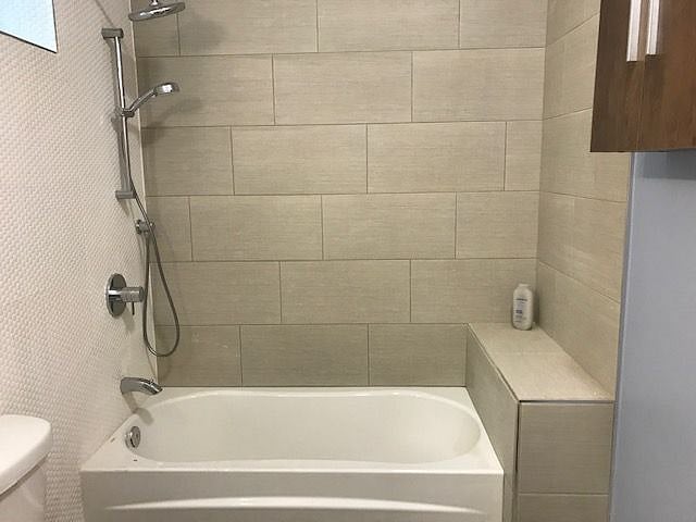 Bathroom shower/bath