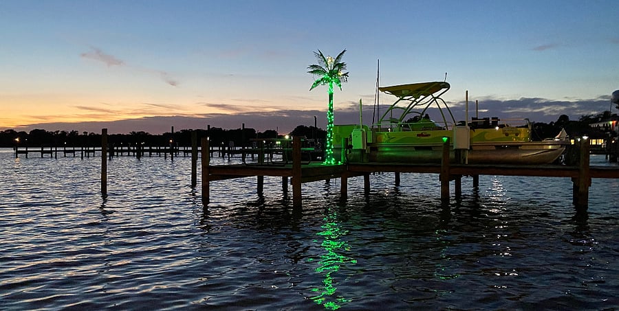 There are 8 marinas on the bay all within walking distance from Kokomo Cottage
