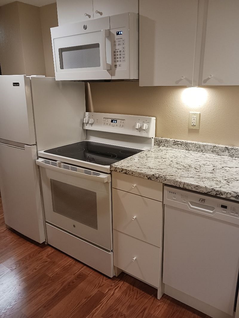 Kitchen appliances