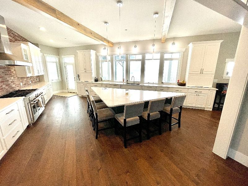 Large upstairs shared kitchen. A dream to cook in. You are welcome to join us or keep to yourself. Either way is fine